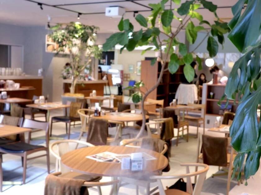 CAFFE OTTO.MOMOCHI-hama(カフェ オットー モモチハマ)の制服5