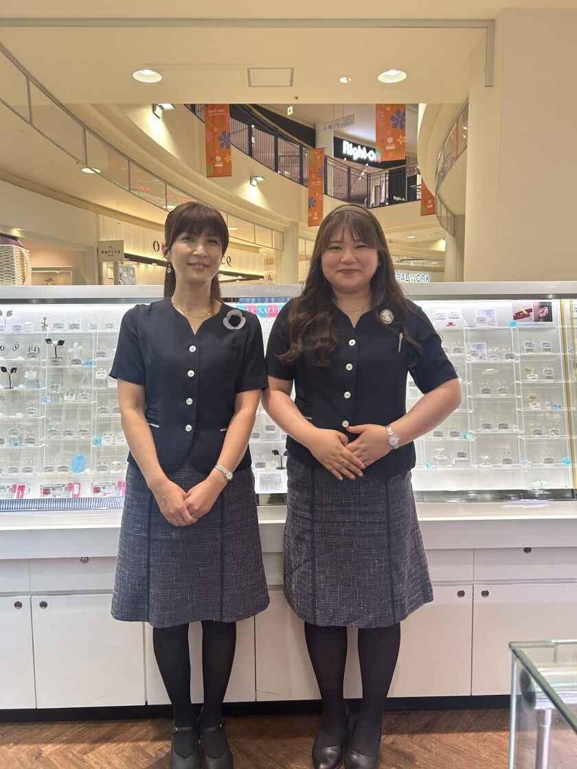 ジュエリー&ウォッチ ミムラ フジグラン神辺店の制服1