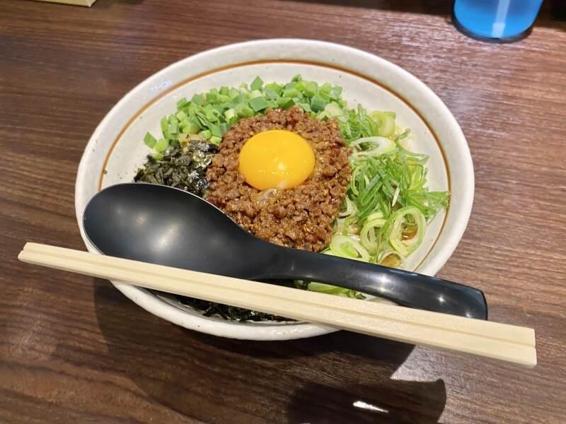 元祖台湾まぜそば はなび赤坪店の仕事画像3