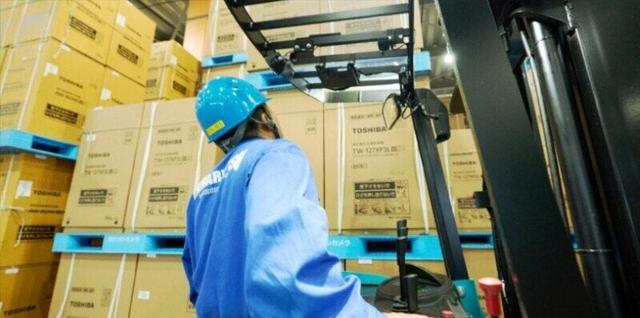 週3日~OK/家電量販店物流センター内にてフォークリフト作業(軽作業・物流、川崎市川崎区)のイメージ画像