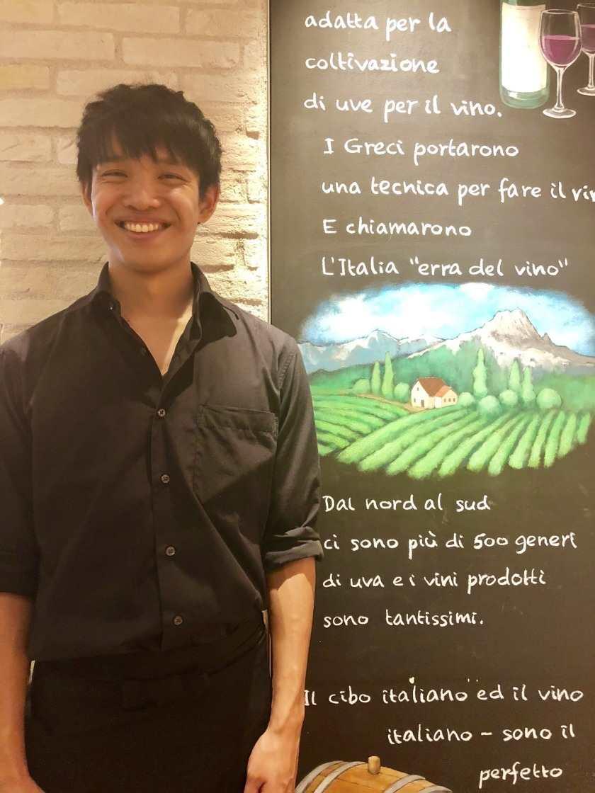 pizzeria & bar Mano-e-Mano(マーノエマーノ)の制服2