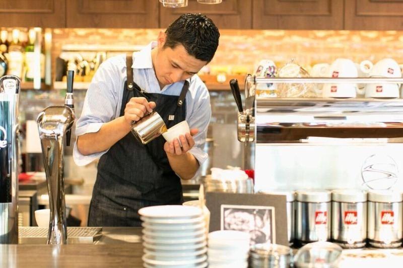 Bistro Buzz(ビストロバズ)の仕事画像1