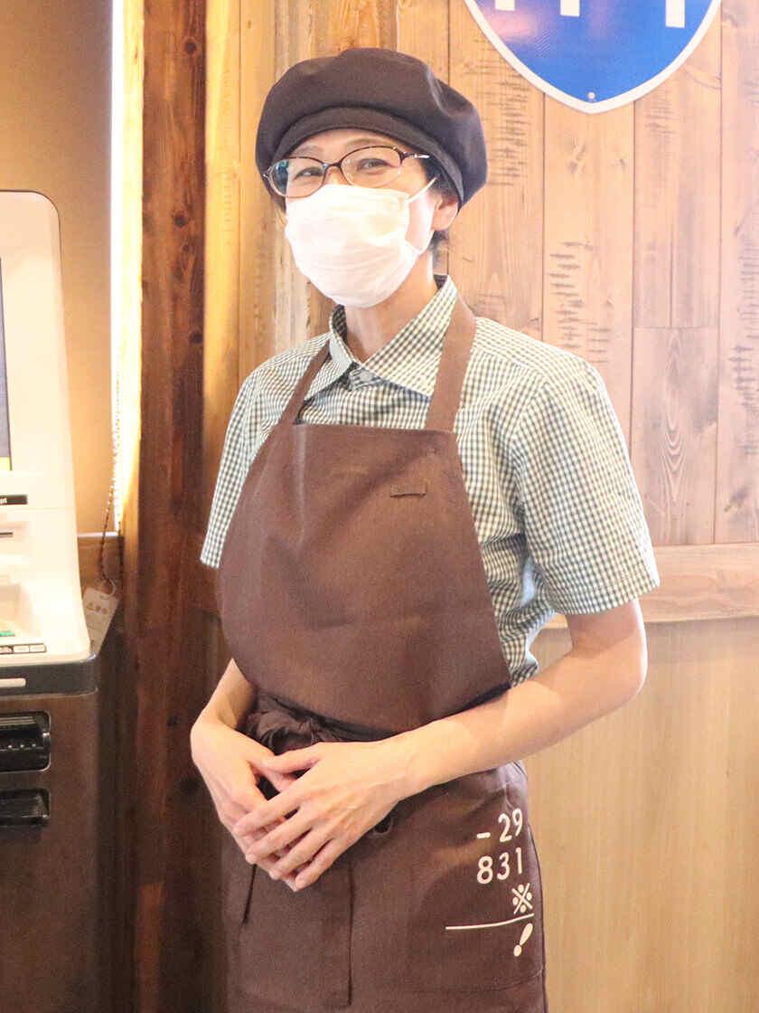 びっくりドンキー宇治槙島店の制服1