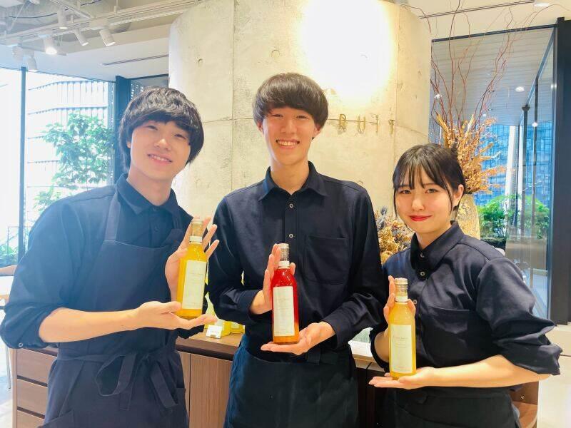 FRUiT 阪神梅田店 (フルーツ)の仕事画像1