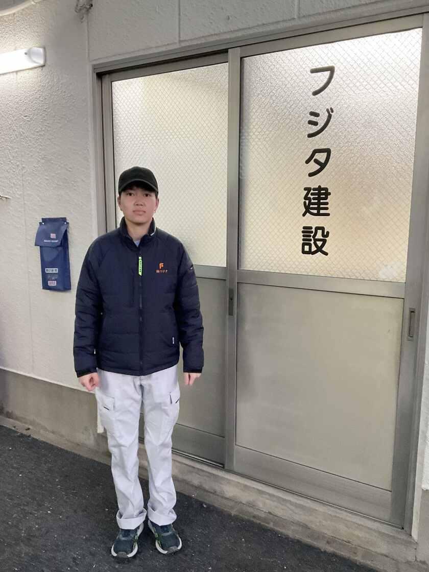 株式会社フジタの制服1