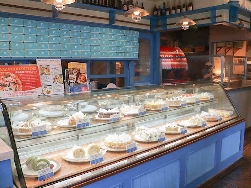 ピッツェリア マルデナポリ世田谷本店の制服3