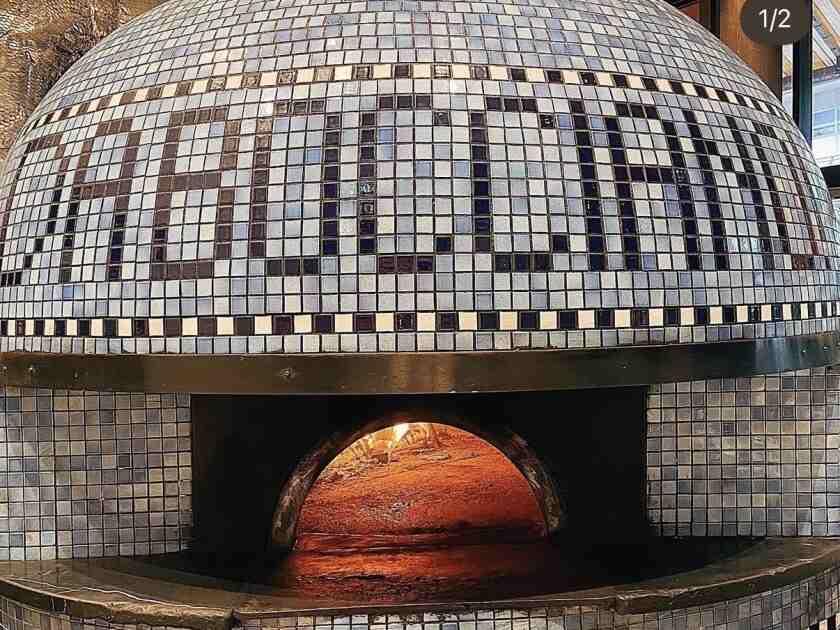 ダ・ボッチャーノ グランツリー武蔵小杉店の制服3