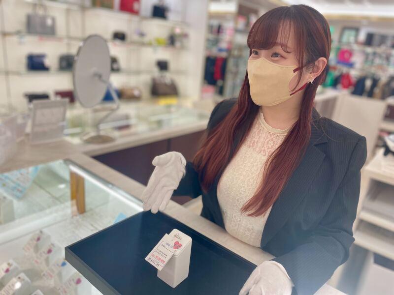質屋かんてい局 神戸大蔵谷インター店の仕事画像1