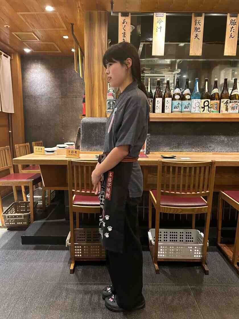 宮崎料理 万作 グランフロント店の制服3