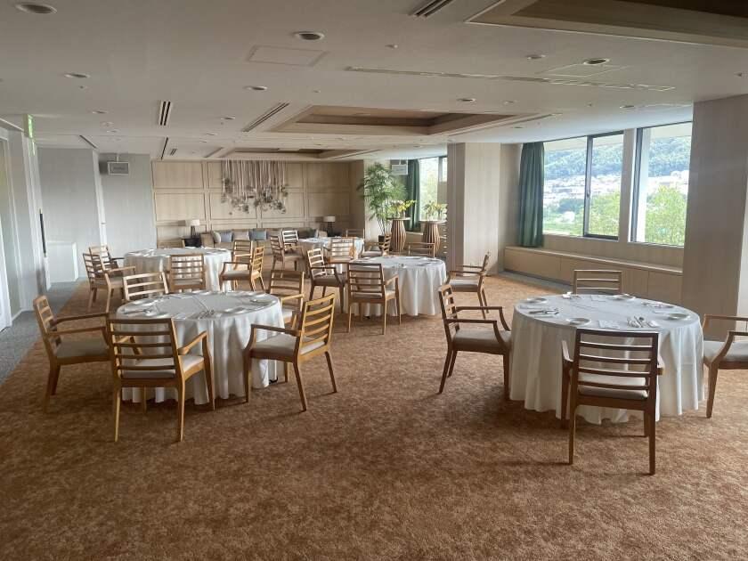 株式会社フロンティア 採用係 派遣部門の制服2