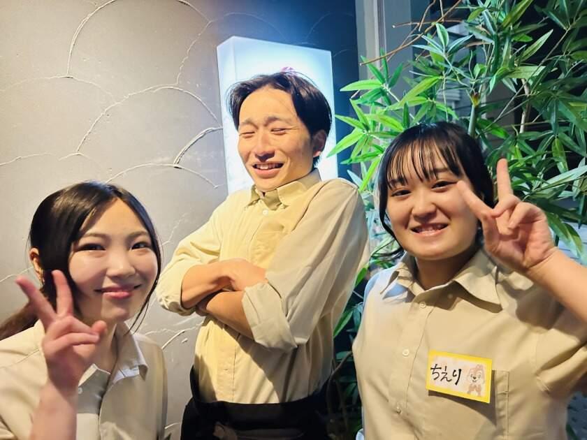 もつ鍋 こうづきの制服5