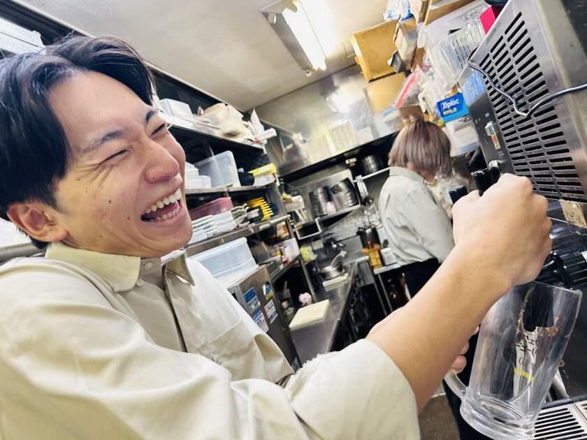 もつ鍋 こうづきの制服4