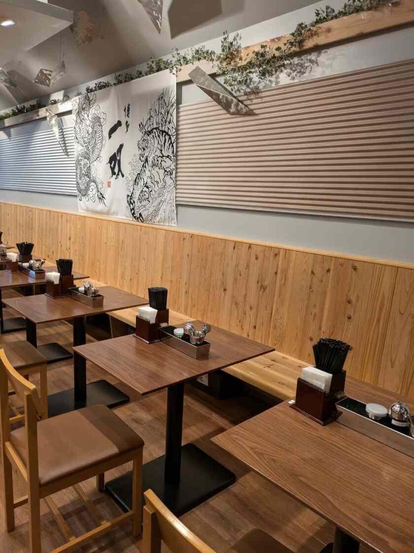 博多一双 横浜店の制服7