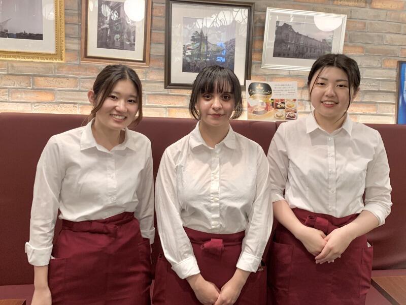 クワトロナポリ イオンモール岡山店の仕事画像1