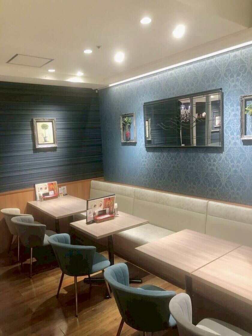Quattro Napoli クワトロ ナポリ 鹿児島店の制服2