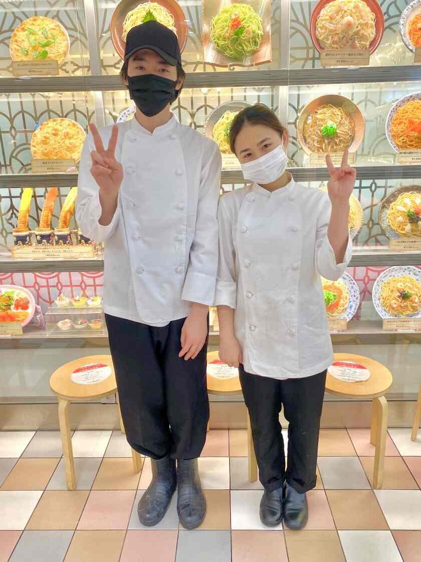 pasta&sweets pasta de pasta 天王寺MIO店の制服1
