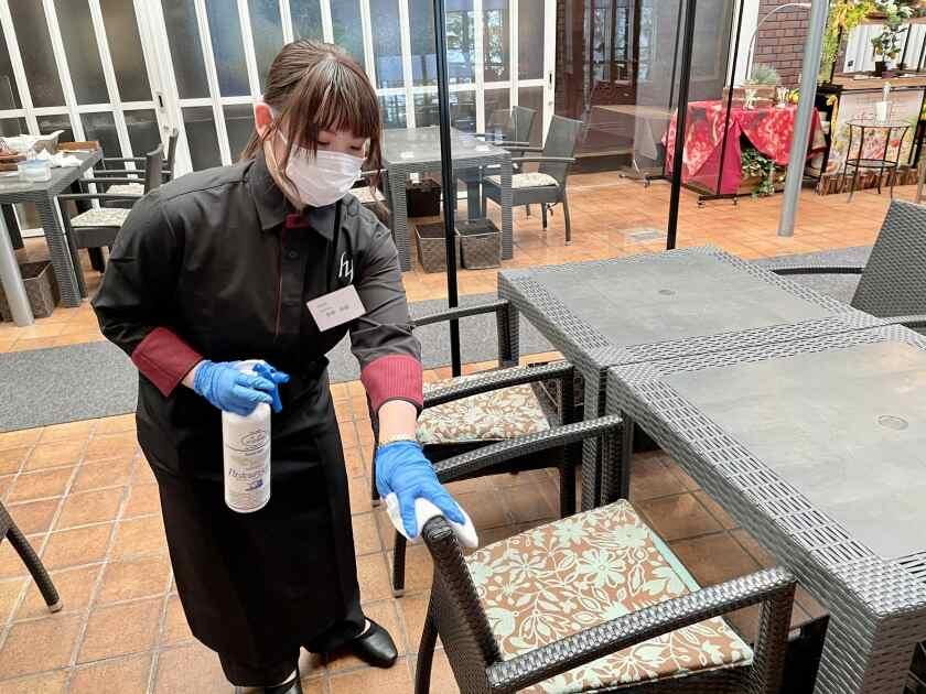 フレンチレストラン アッシュ イグレックの制服2