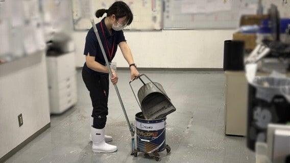 岡崎建工株式会社(北九州メディアドームの清掃)の仕事画像2