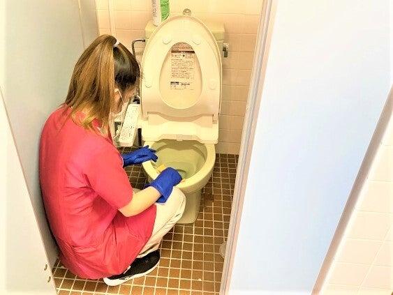 岡崎建工株式会社( 新三萩野会館の清掃)の仕事画像3