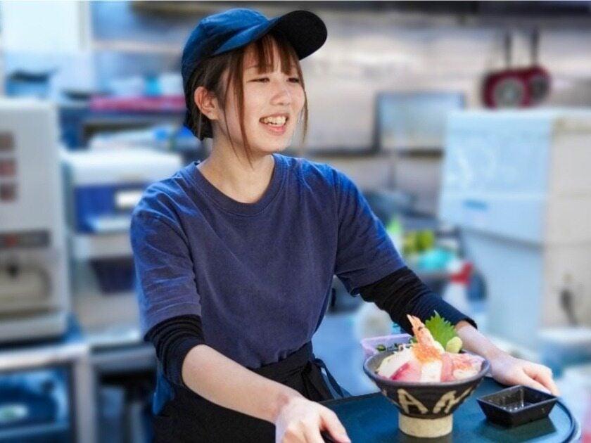 牧原鮮魚店 イオンモール長久手の制服1