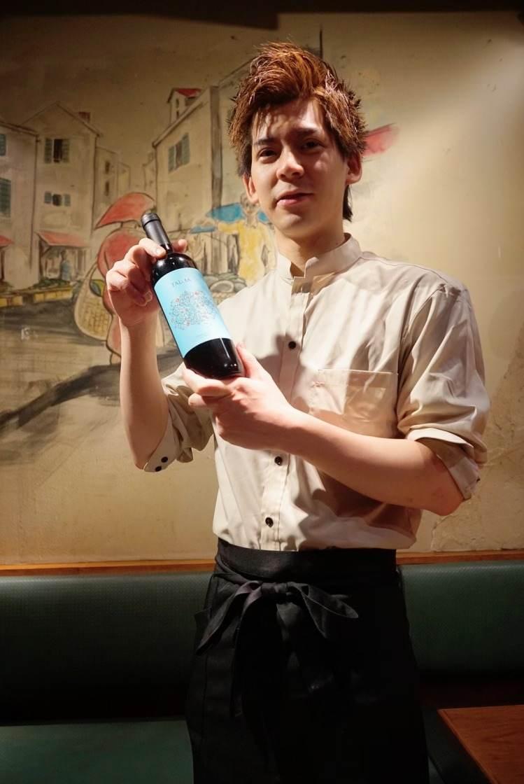 パスタママ 新宿店の制服4