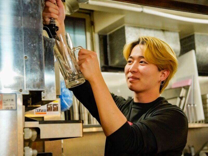 焼肉万里 竹ノ塚店の制服2