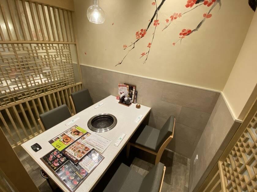 焼肉名菜福寿 中野マルイ店の制服4