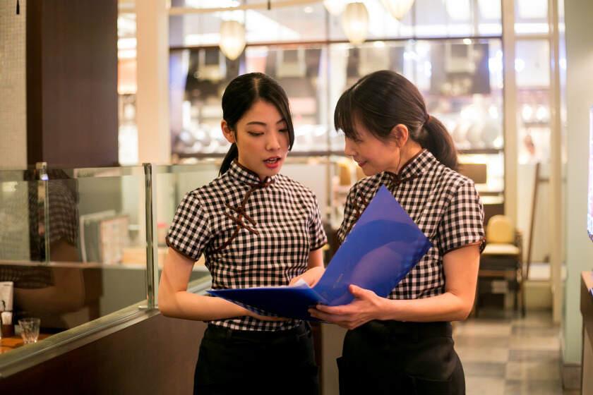 上海常 伊丹昆陽店の制服3