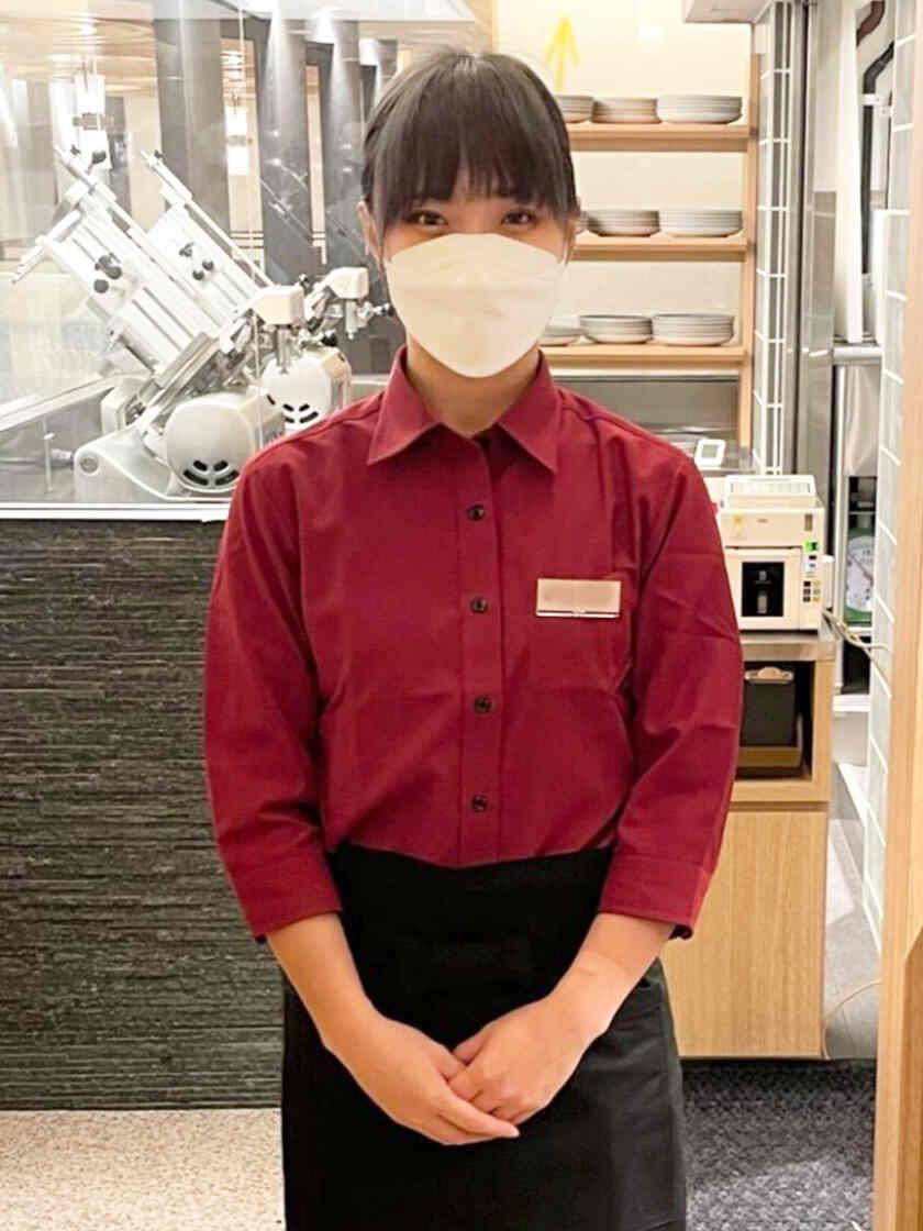 宮崎しゃぶしゃぶ霧峰 幕張新都心店の制服1