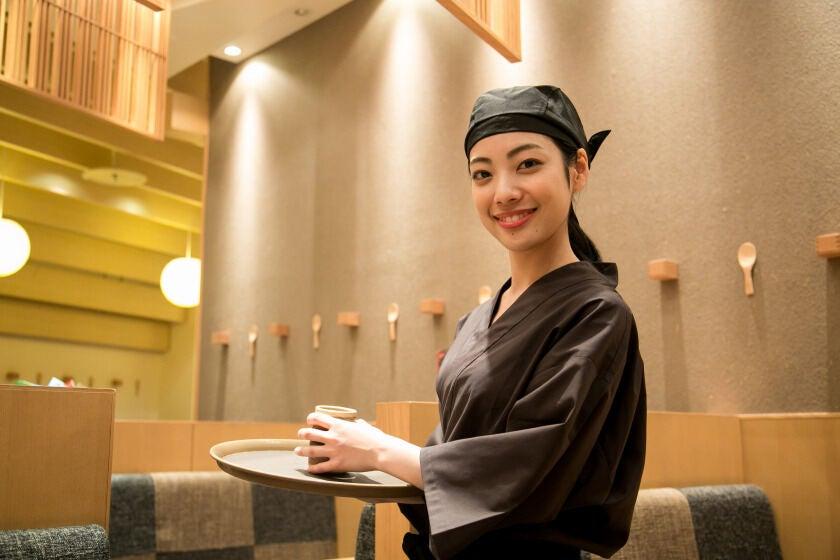 五穀 川口店の制服1