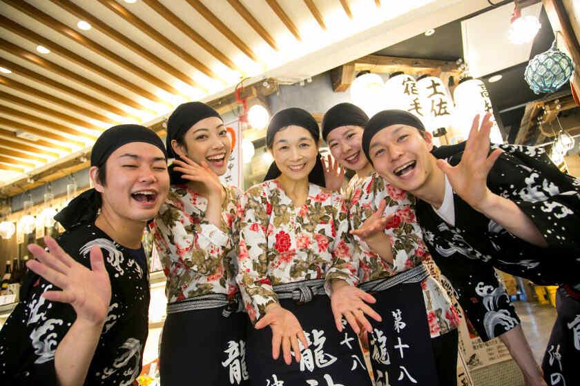 龍神丸 ハーバーランド店の制服4