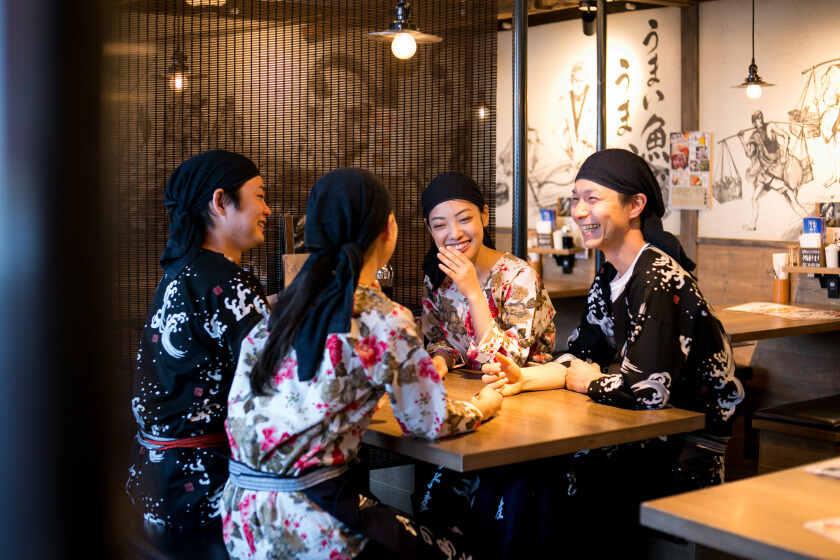 龍神丸 ハーバーランド店の制服3