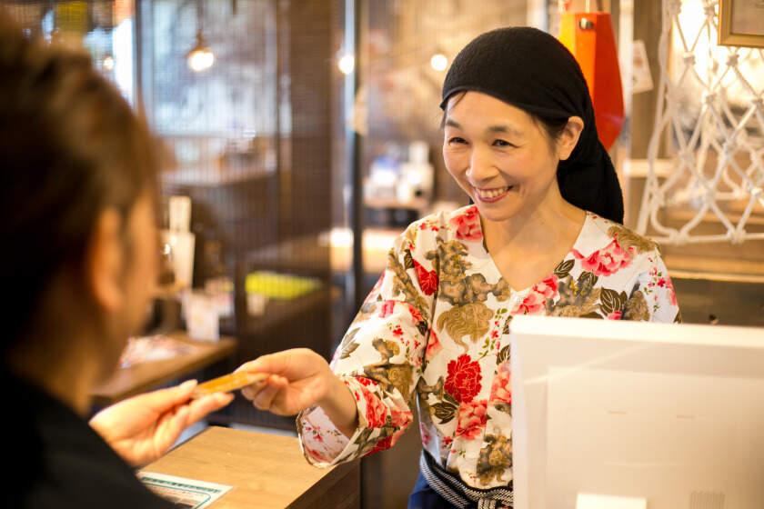 龍神丸 ハーバーランド店の制服6