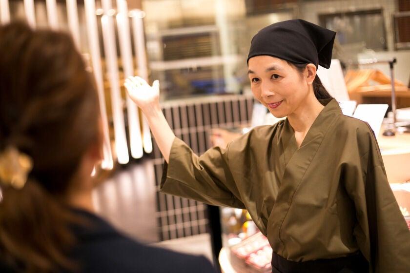 美山 溝の口店の制服2