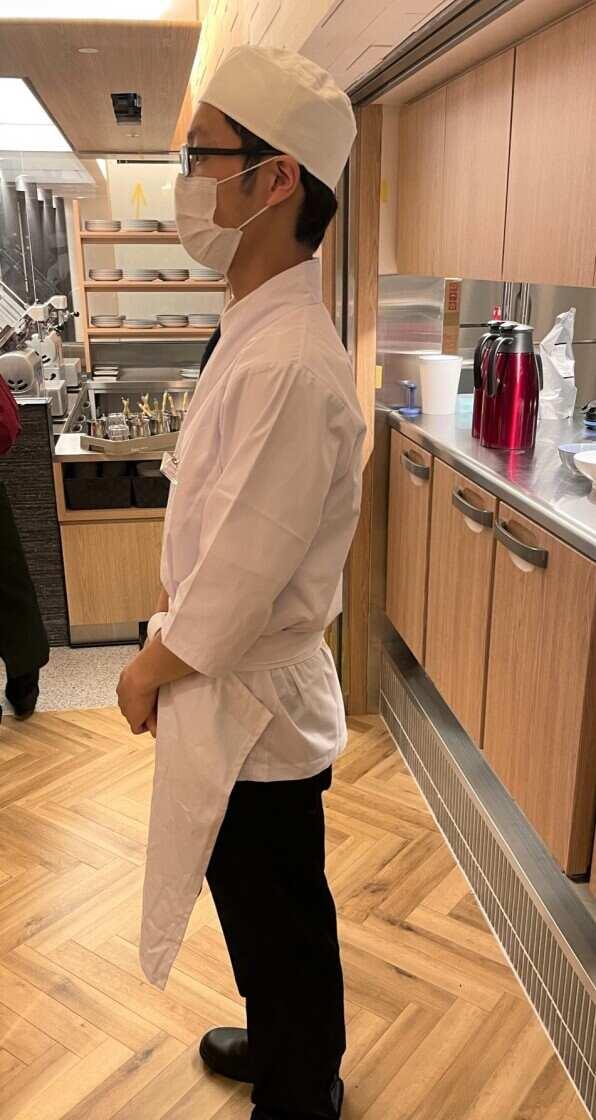 宮崎しゃぶしゃぶ霧峰 幕張新都心店の制服5