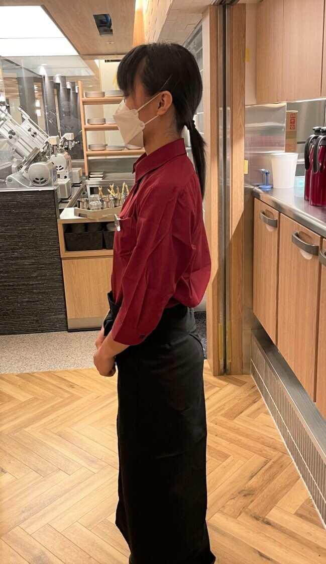 宮崎しゃぶしゃぶ霧峰 幕張新都心店の制服4