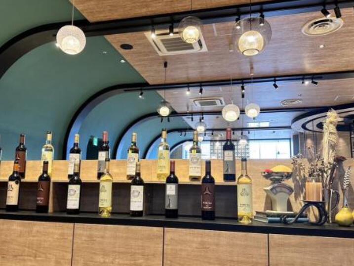 CHEESE GOOD FACTORY 沖縄ライカム店の制服2