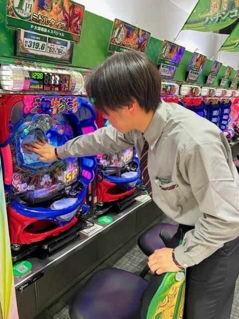 ピールーツ 西成店(株式会社共栄)の制服1