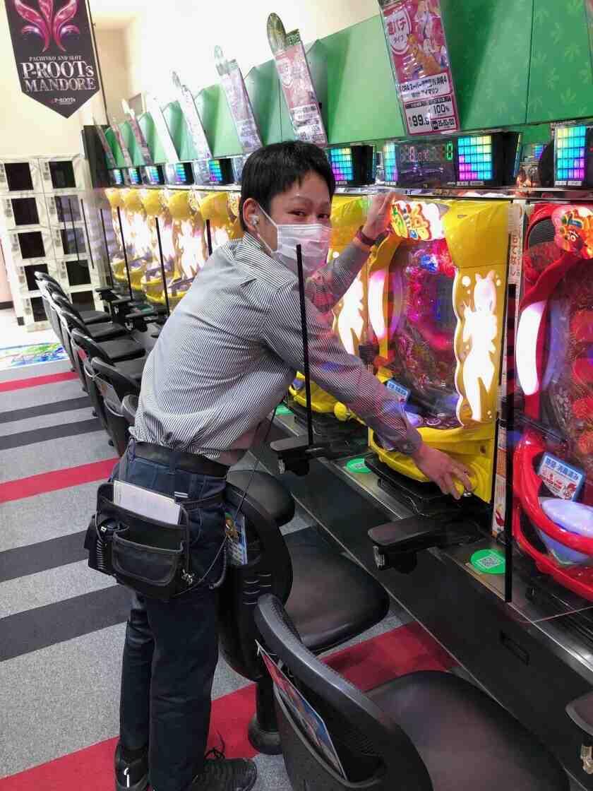 ピールーツマンドレ(株式会社マンドレ)の制服1