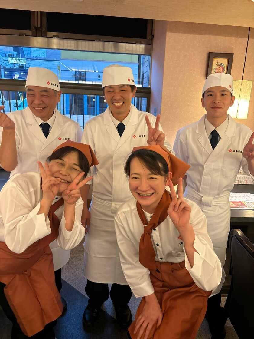 茶寮二条茶寮ミント神戸店の制服1
