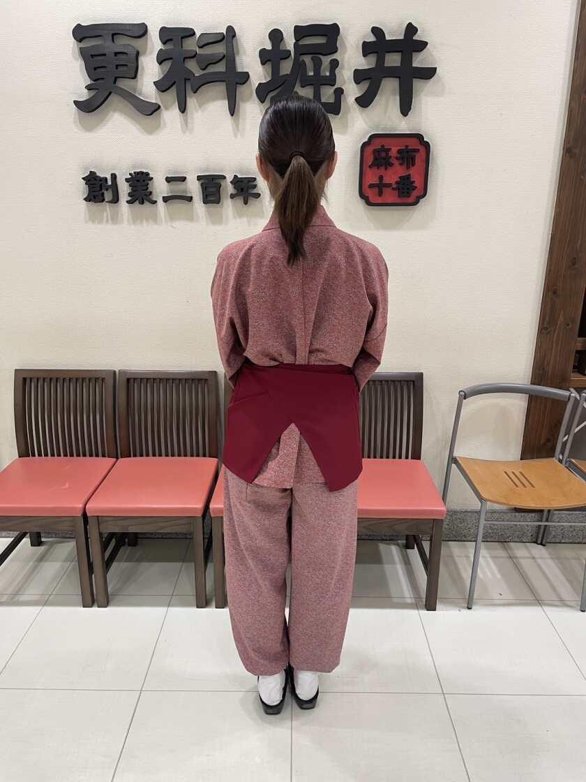 更科堀井 立川店の制服3