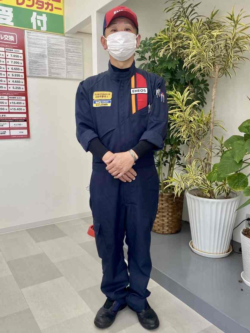 ENEOS 北巽駅前店の制服1