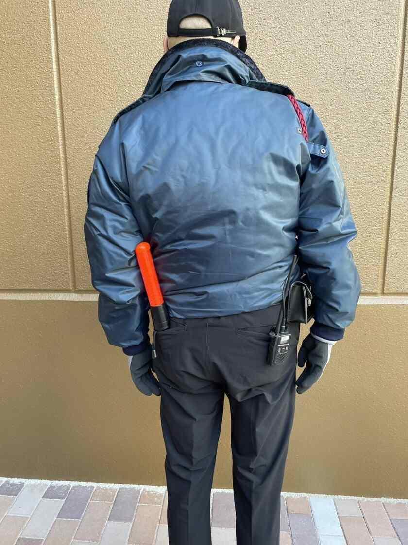 新関西企業警備株式会社 採用担当の制服6