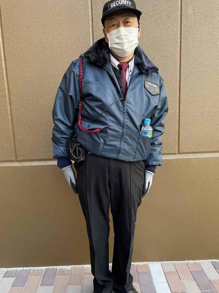 新関西企業警備株式会社 採用担当の制服5