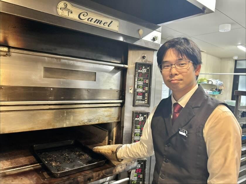 ベーカリーレストラン サンマルク 京都伏見店の制服2