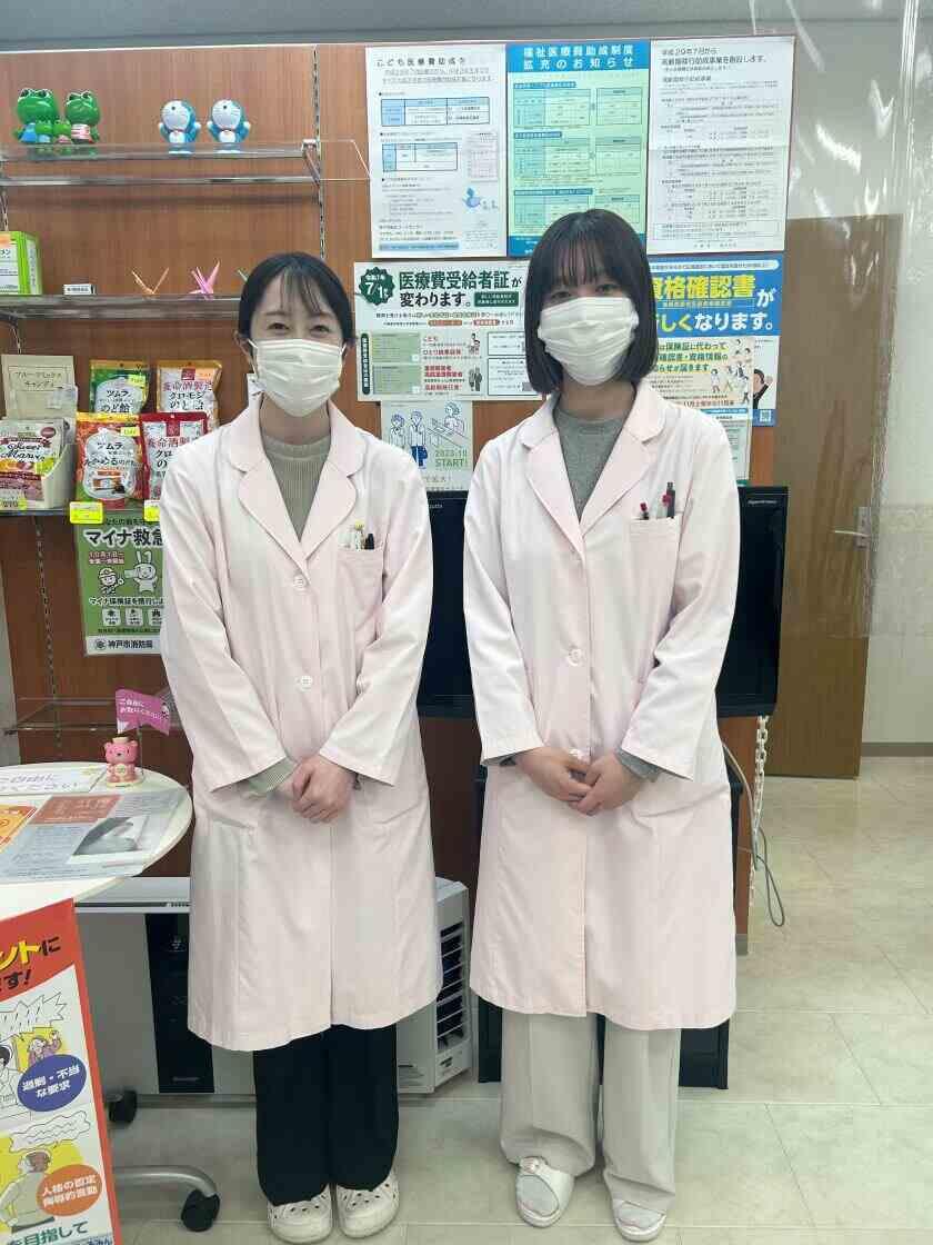薬局ジャパンファーマシー 加古川店の制服1