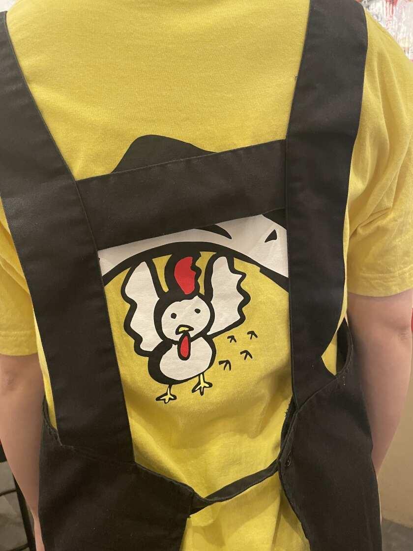 ぎょうざととり皮 ながりの酒場の制服2