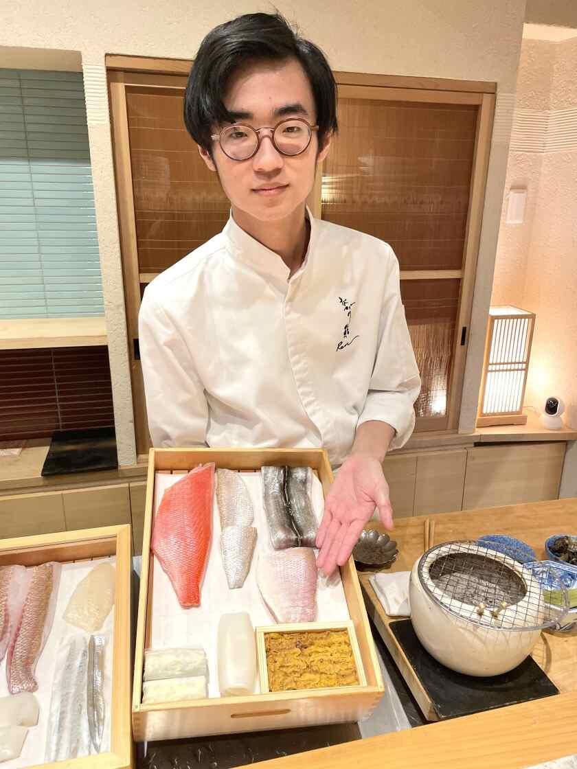 ながり鮨 錬の制服6