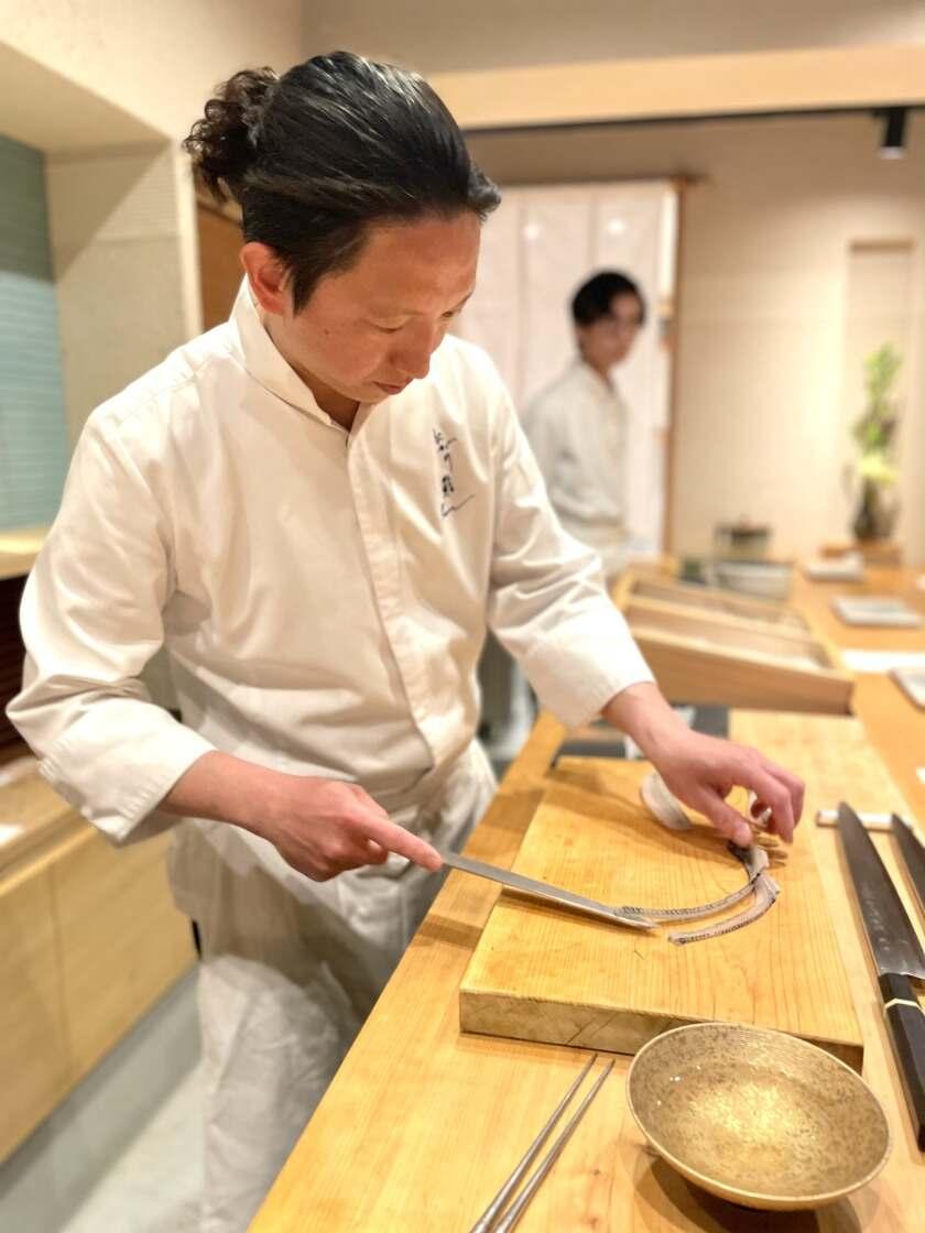 ながり鮨 錬の制服8