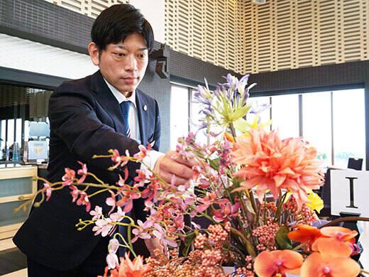 いわば式場全体を指揮する演出家。最大の魅力は人を動かす面白さ(サービス、横浜市中区)のイメージ画像